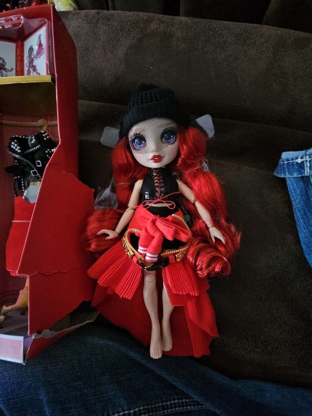 Rainbow High Fantastic Fashion Ruby Anderson Doll With Two Outfits